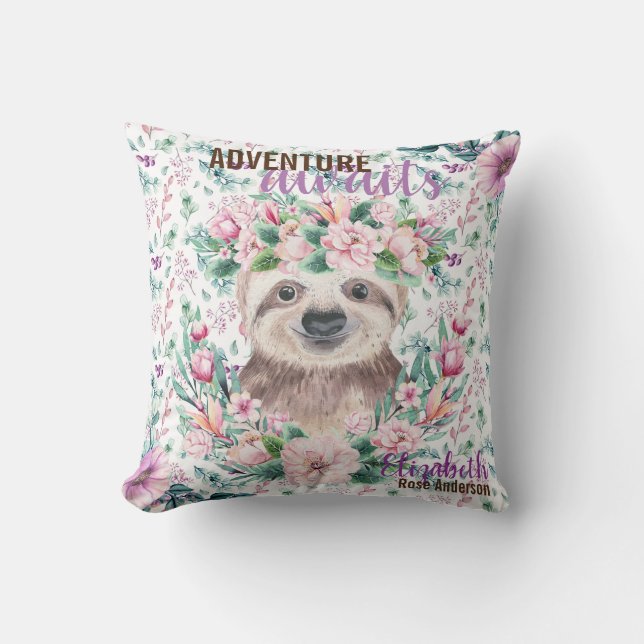 Coussin Adventure Await Baby SLOTH Purple Floral Nommé (Recto)
