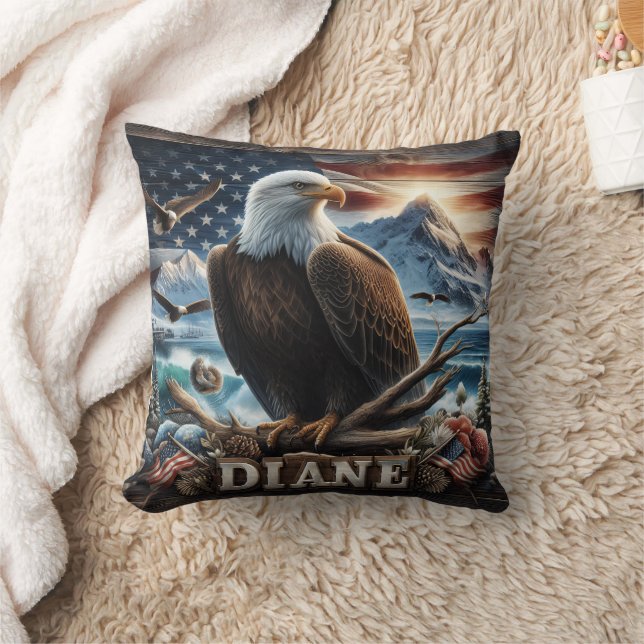 Coussin Aigle majestueux perché sur une branche avec drape (Couverture)