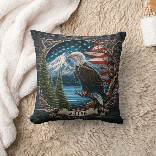 Coussin Aigle majestueux surplombant les montagnes et drap (Couverture)