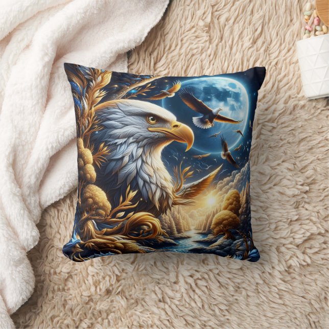 Coussin Aigle perché sur la branche sous ciel clair de lun (Couverture)