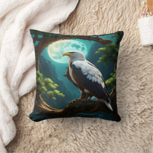 Coussin Aigle perché sur la branche sous la Pleine lune nu