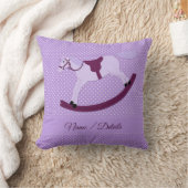 Coussin Ajouter un texte Modifier le nom Mauve Rocking Hor (Couverture)