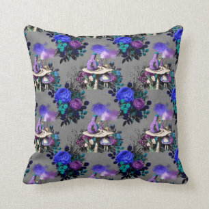 Coussin Alice au pays des merveilles avec Caterpillar