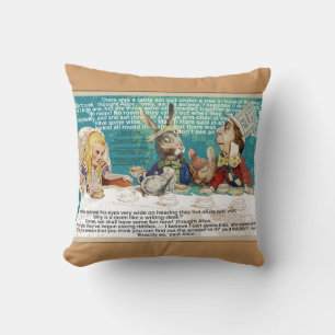 Coussin Alice et la fête du thé de la haine