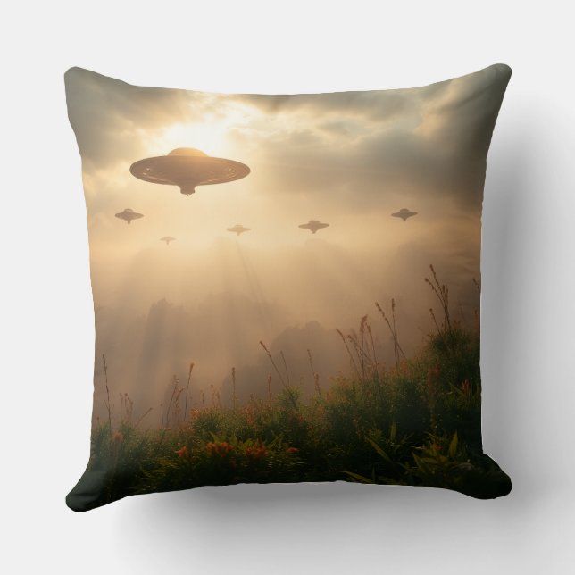 Coussin Alien tenant des chatons (Verso)
