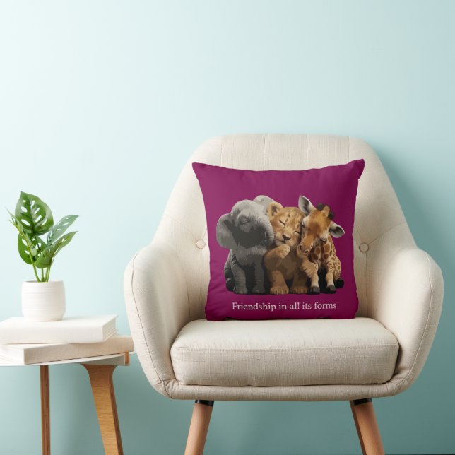 Coussin Amis Improbables Éléphant, Lion & Amitié de Girafe (Chaise)