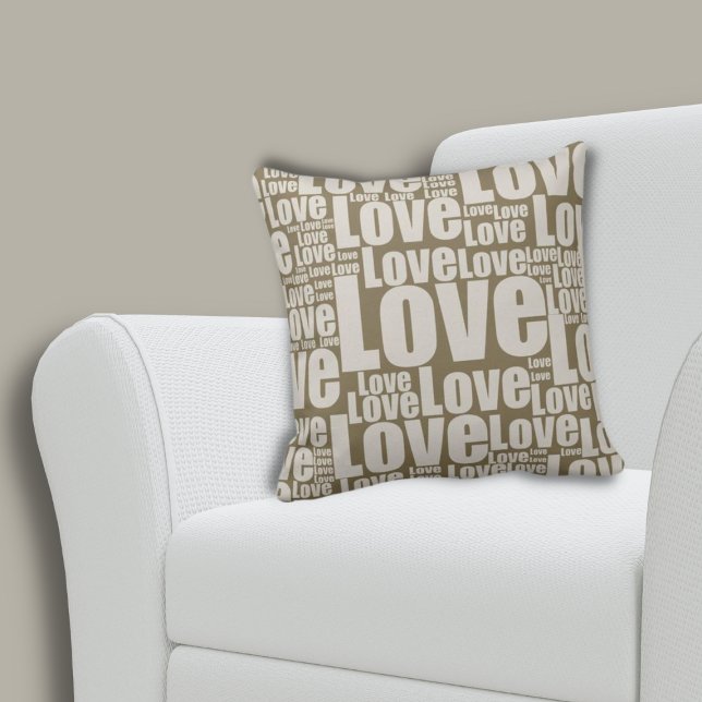 Coussin Amour amusant Typographie Brown Jeu d'oreiller (Motivational Brown Love Typography Pattern Throw Pillow)