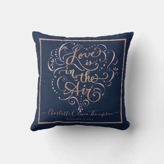 Coussin Amour Bébé Fille Typographie Script Navy Rose Gold (Verso)