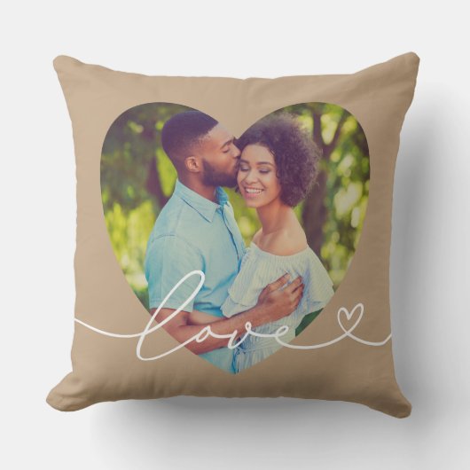 Coussin Amour en écriture marron personnalisé en forme de (Recto)