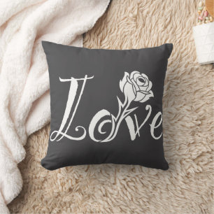 Coussin Amour en fleurs : Typographie avec une torsion flo