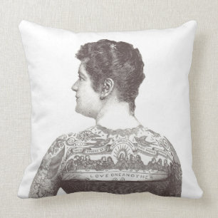 Coussin "Amour un un autre" femme victorienne tatouée