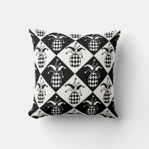 Coussin Ananas stylisé. Arlequin casquette et rhombus. Mer