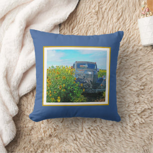 COUSSIN "ANCIEN CAMION DANS LE CHAMP DES SOUFFRES"