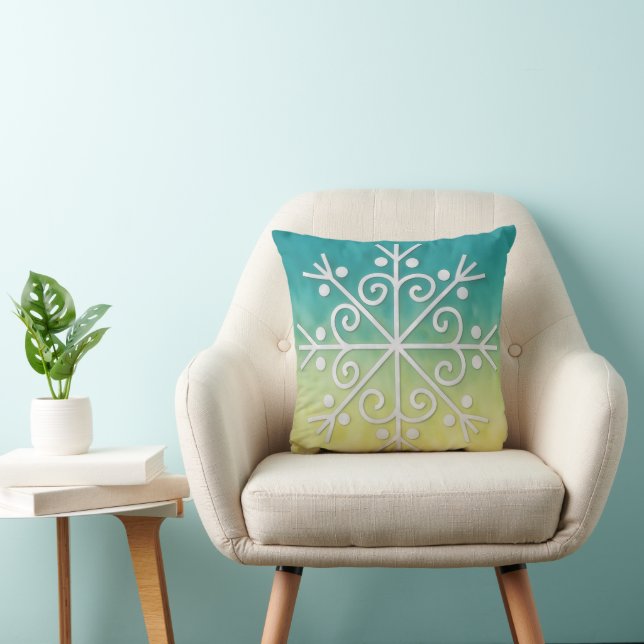 Coussin Aqua and Gold Ombre Snowflake Art Pillow (Chaise)