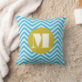Coussin Aqua Yellow Ivor Monogramme moderne Zig Zag Coussi (Couverture)