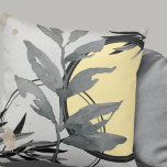 Coussin Aquarelle Abstraite Jaune et Gris<br><div class="desc">L'oreiller élégant à jetons présente un design artistique abstrait dans une palette de couleurs jaune et gris. Un dessin abstrait artistique présente une feuille d'aquarelle et une composition géométrique en cercle avec des nuances de gris et de noir avec des accents d'or argenté sur un arrière - plan gris. Cette...</div>