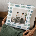 Coussin Aquarelle moderne vert pinceau | Photo<br><div class="desc">Aquarelle moderne vert pinceau | Photo Offrez le cadeau d'un confort et d'une détente absolue avec ces coussins luxueux. Conçus avec les meilleurs matériaux, ces coussins sont conçus pour offrir une expérience de sommeil heureuse et promouvoir le bien-être général. Les contours de remplissage peluche à la forme de la tête...</div>