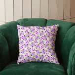 Coussin Aquarelle violette Jardin Floral Jeu d'Oreiller<br><div class="desc">Jouez à votre jeu de déco à la maison avec cette belle aquarelle violette Jardin Floral Jardin jetez un oreiller.</div>