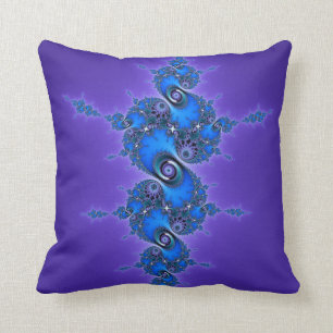 Coussin Arabesque bleu sur le pourpre - fractale