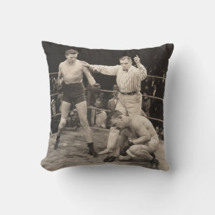 Coussin Arbitre comptant sur boxer en boxe, vintage