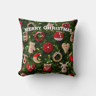 Coussin Arbre de Noël avec des jouets en feutre