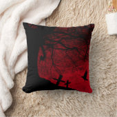 Coussin Arbre éffrayant et cimetière (Couverture)