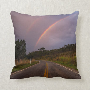 Coussin Arc-en-ciel et route