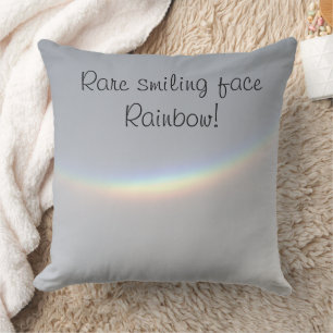 Coussin Arc-en-ciel rare à l'envers Visage souriant Jersey