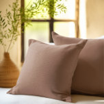 Coussin Arrière - plan Brown Mocha personnalisé simple<br><div class="desc">Découvrez Mocha Brown,  la Couleur prédit être populaire en 2025. Ce brun envoûtant crée une atmosphère sereine mais sophistiquée,  ce qui en fait un choix parfait pour n'importe quel espace. Profitez de l'élégance apaisante de Moch Brown et transformez votre environnement.</div>