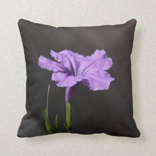 Coussin Arrière - plan pourpre vif de noir de fleur,