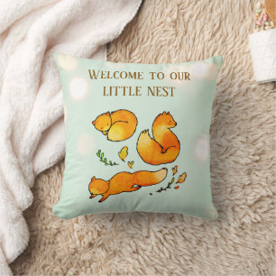 Coussin Arrivée de bébé dans les bois Nouveau-né