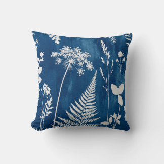 Coussin Art botanique de fougère au cyanotype bleu indigo 