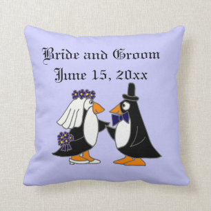 Coussin Art de mariage de pingouin de jeunes mariés