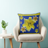 Coussin Art de photo macro de fleur de lys jaune minimalis (Chaise)