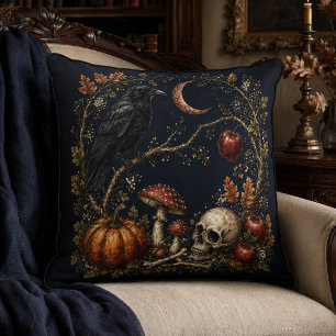 Coussin Art gothique vintage de crâne de corbeau de lune d