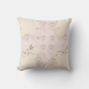 Coussin Art victorien rose et vert floral