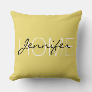 Coussin Arylide jaune couleur maison monogramme