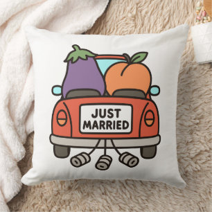 Coussin Aubergine et Pêche Tout Juste Mariés