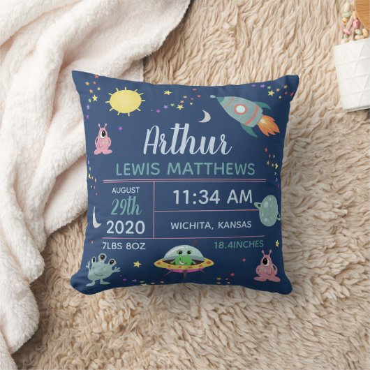 Coussin Baby Boy Cute Space Alien Birth Stats Nom (Couverture)