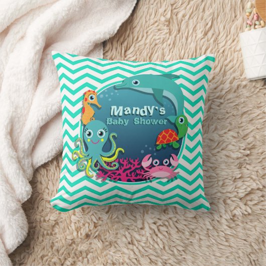 Coussin Baby shower à thème Océan ; Aqua Green Chevron (Couverture)