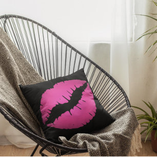 Coussin Baiser au rouge à lèvres ombré noir et rose