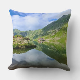 Coussin Balea Lake en Roumanie : photographie alpine épous