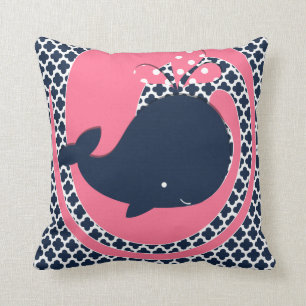 Coussin Baleine de marine sur le rose et le carreau de
