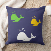 Coussin baleines bleu marine, jaune et verte sur blanc (Couverture)