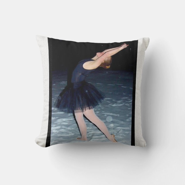 Coussin Ballerina dans la neige - (Recto)