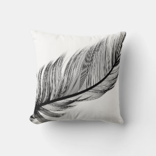 Coussin Bande en plumes noir et blanc