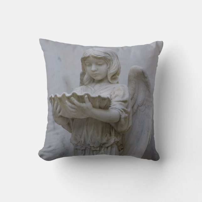 Coussin baptismal d'ange (vue de côté) (Recto)
