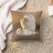 Coussin Barn Owl. A Time to Fly.  (Couverture)