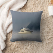 Coussin Bateau à Foggy Morning (Couverture)