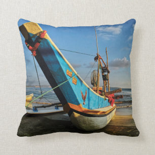 Coussin Bateau de pêche coloré par l'océan